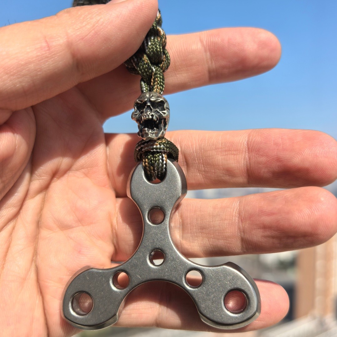 TC4 Titanium alloy Triangle Cross Pendant “Thickened 8mm” – EDC Tool