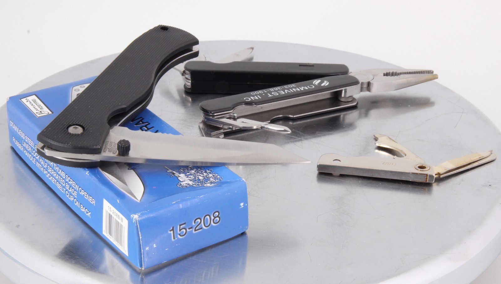 LOT OF 3 MULTI TOOL & POCKET KNIVES Delta ,Trim 2210B