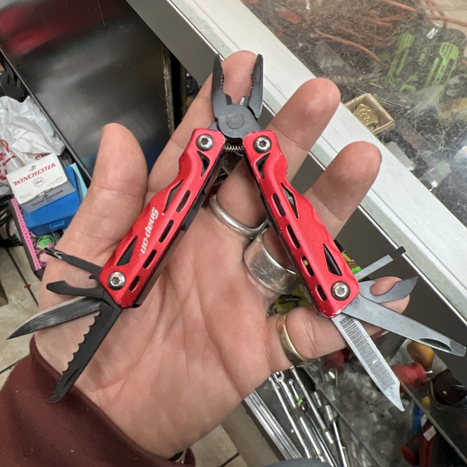 SNAP-ON Red Stainless Steel Multi Tool 9 in 1 Hunt Fish Camp Hike No Case