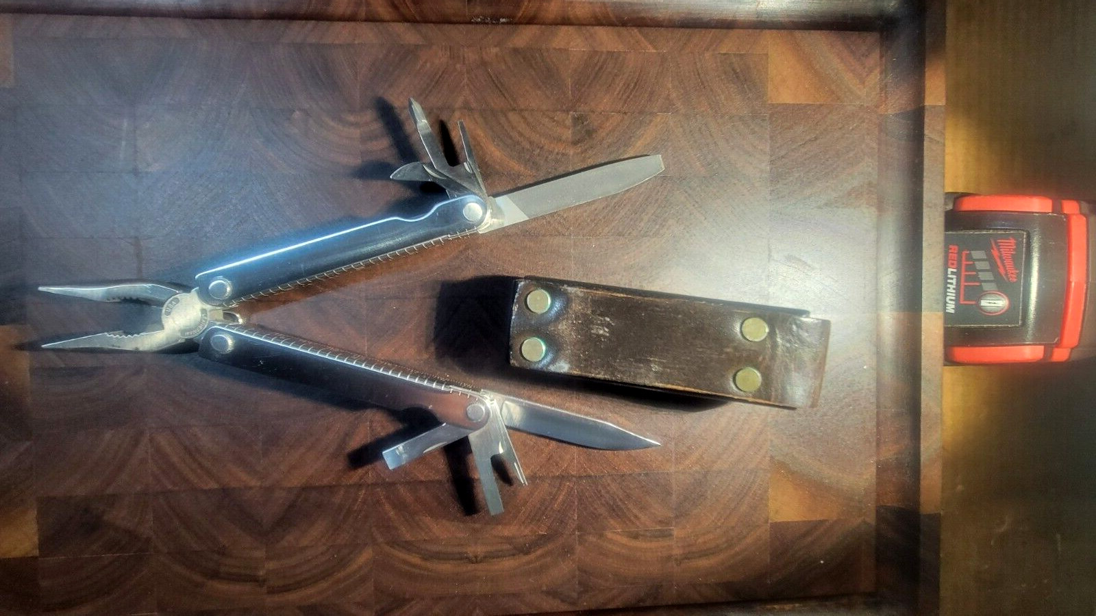 Vintage Original Leatherman Multi Tool Portland OR TM 1325473 W Original Case.