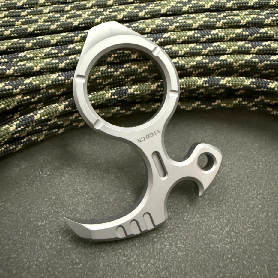 Design TC4 Titanium PRY Bar TOOL Sickle EDC Bottle Opener Crowbar Keychain