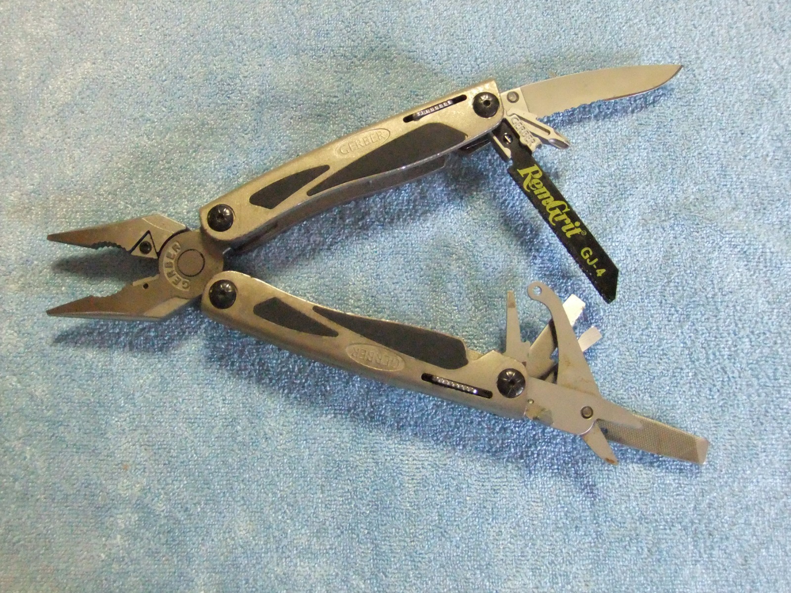 Gerber 800 Legend™ (08239) Model Multi-Plier – Heavy Duty, Full-Size Tool