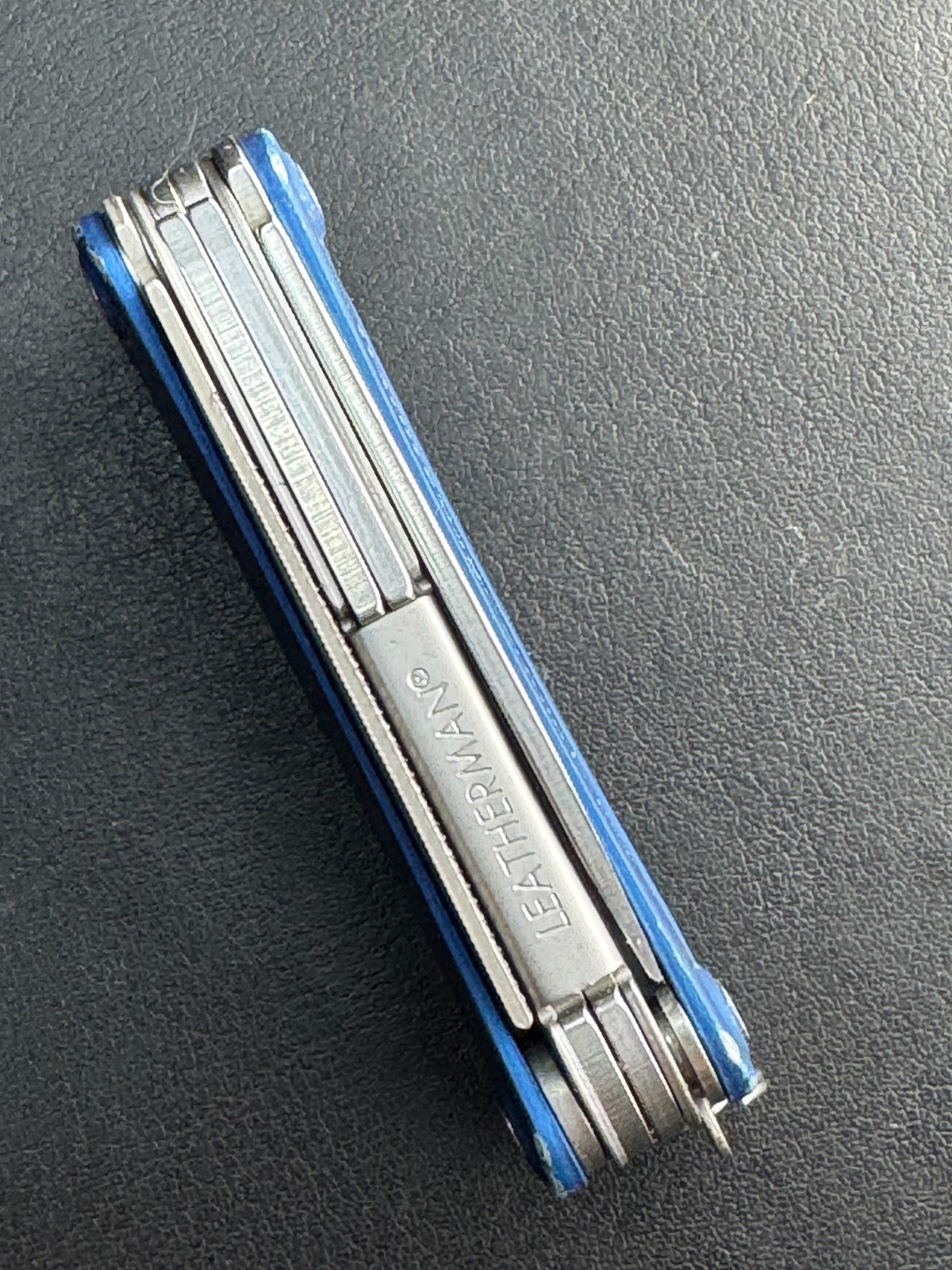 Leatherman Squirt PS4 Multi Tool, Knife, Pliers – Blue