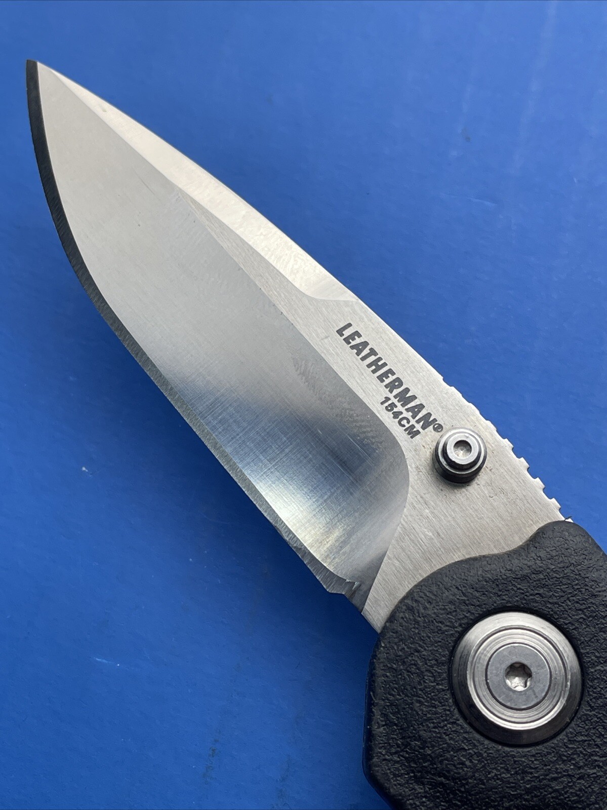Rare! Leatherman K500X Knife-Multitool 154CM Folder Lockback Knife w/Carabiner