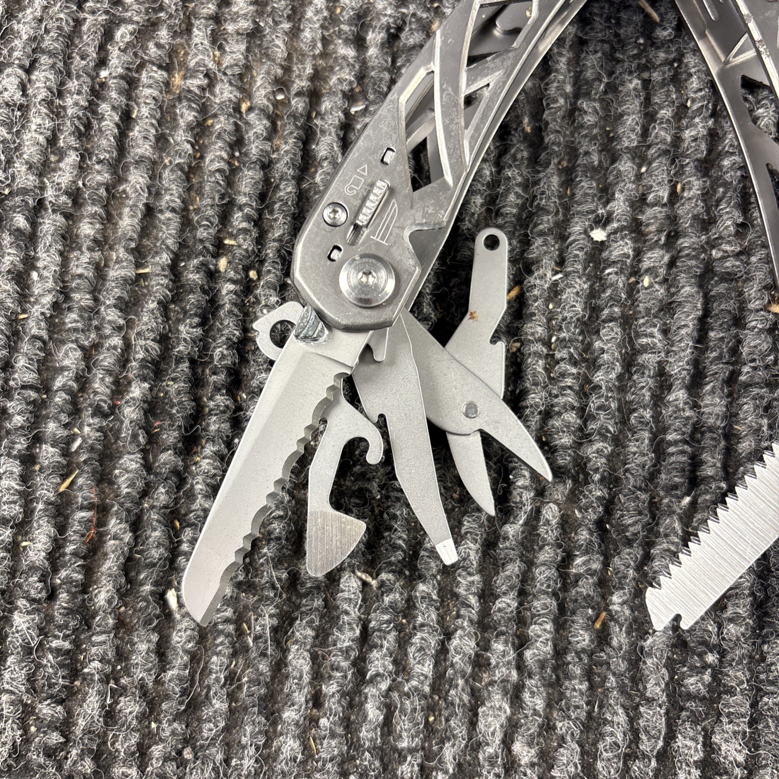 Gerber Suspension Multi-Tool (018)