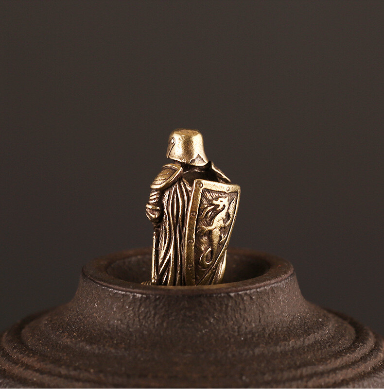 Creative Small Brass Knight Keychain Pendant Pendant EDC