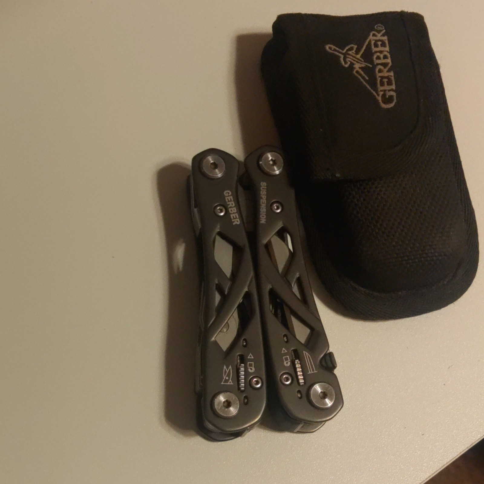 Gerber Suspension Multi-Tool Stainless Steel Silver Sheath Plier Knife Scissors