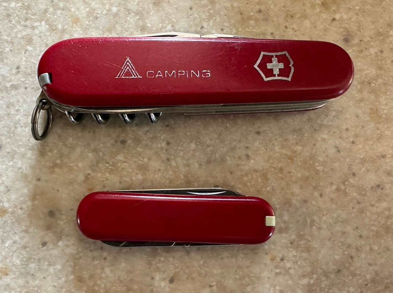 Victorinox Camper “Camping With Tent” 91mm & 60mm Classic Knife Case