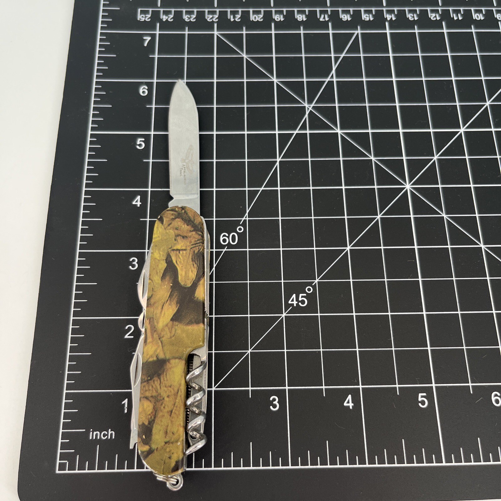 Appalachian Trail CAMO Pocket Knife Camper Knife Multitool Camo Design