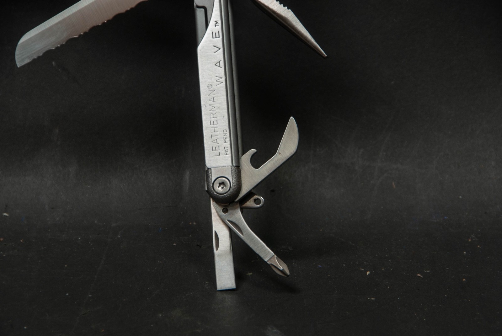 Leatherman Wave Multi Tool & Brown Leather Case Code 0799 Excellent Condition.