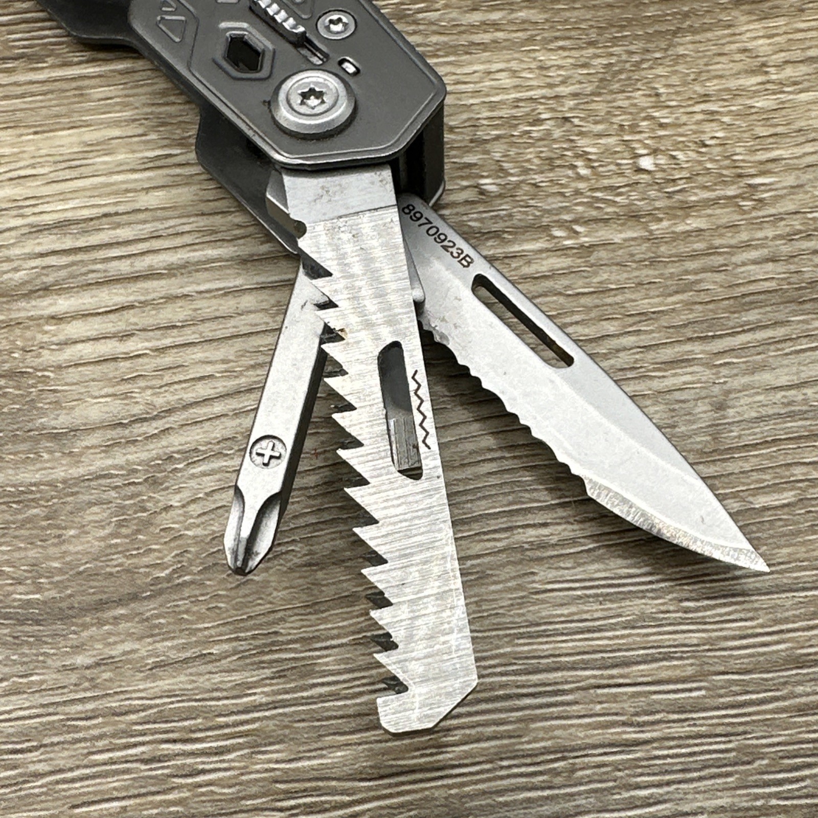 Gerber Truss Multi-Tool Pliers Knife Folding EDC FAST SHIPPING!