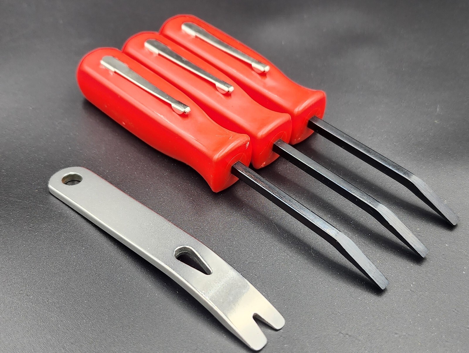 🔴🔧 Red Pocket Prybar Combo + Keychain Tool – Versatile EDC Set! 🗝️🛠️
