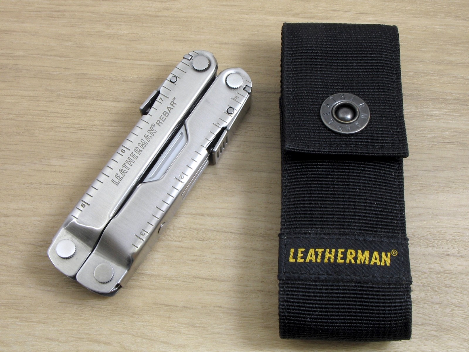 Leatherman REBAR Multi-Tool, Knife, Stainless, w/Nylon Sheath, USA – Excellent