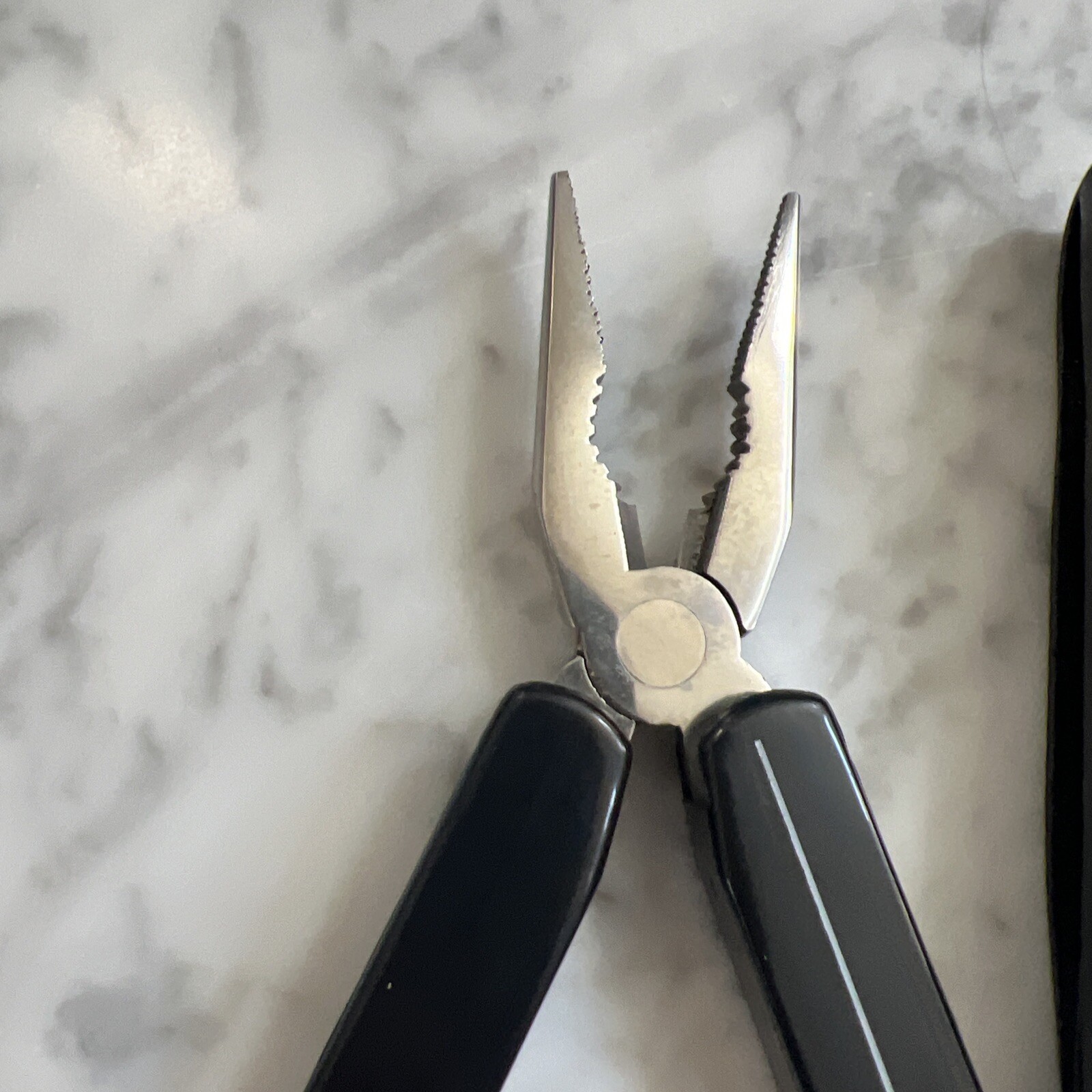 YorkCraft Multi-Tool With Leather Carrying Case Pliers Knife Screwdriver Opener