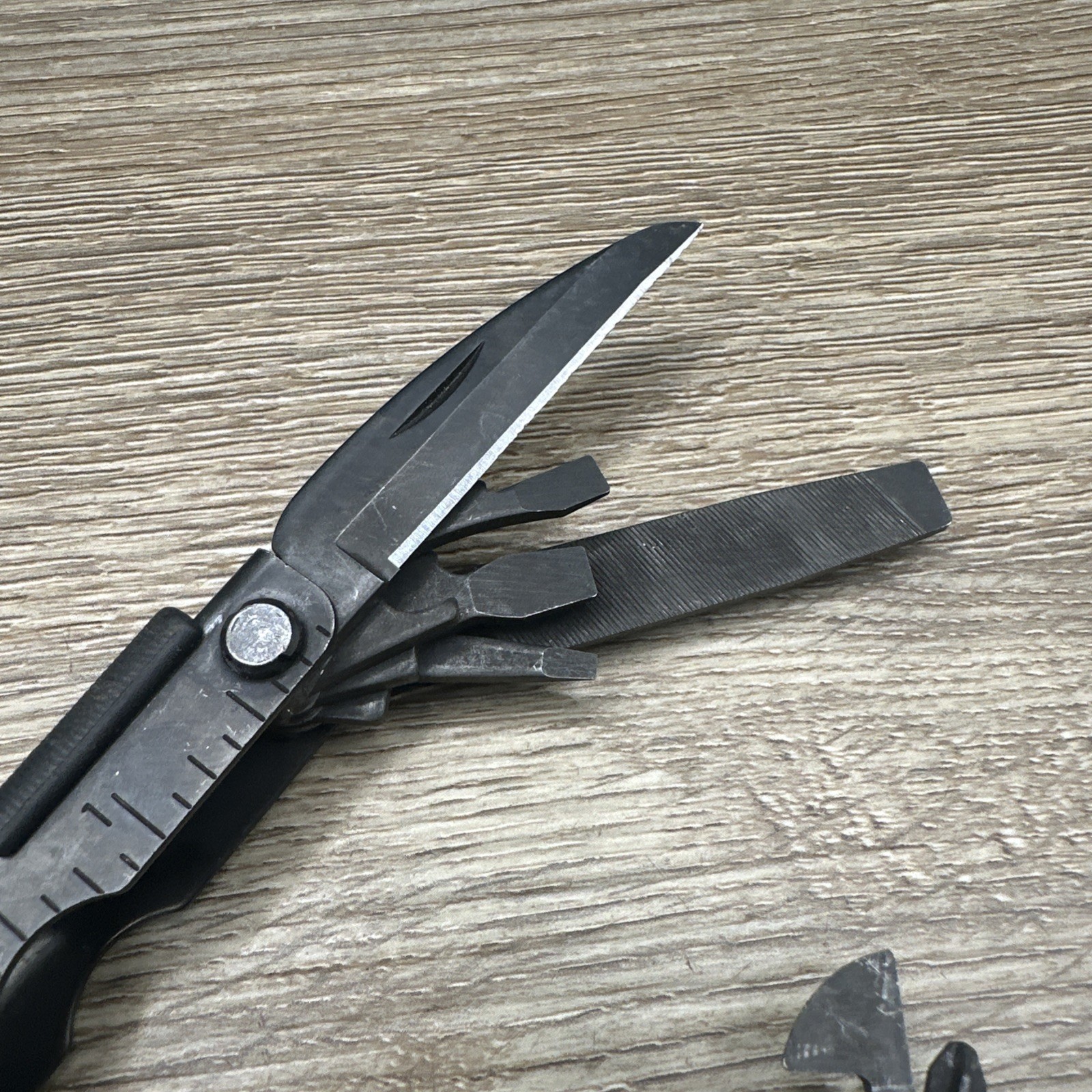 Gerber MP600 Multi-Plier 600 Multi-Tool – Black