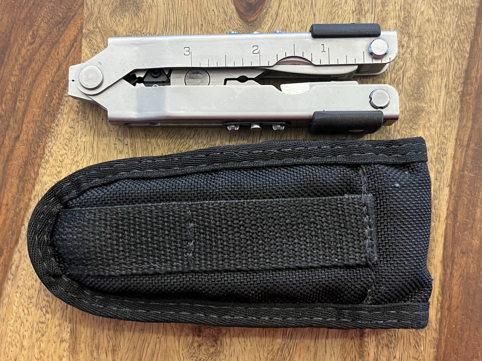 USA Gerber MP600 Blunt Nose Multitool w/Molle Sheath SUPER NICE TSA Confiscated