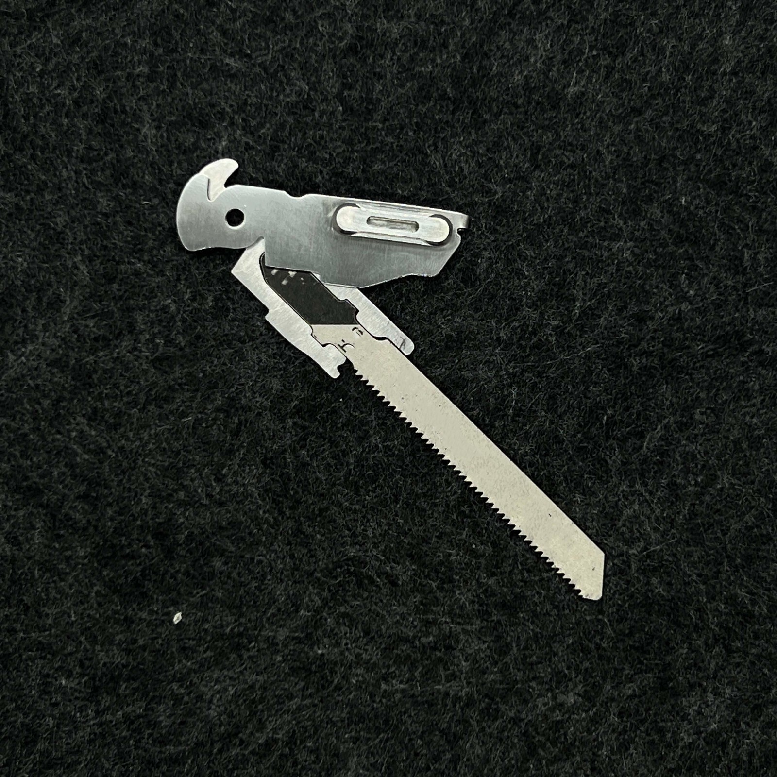 Stainless steel Saw T-Shank Holder with Thumb Grip for Leatherman Free P4 ARC