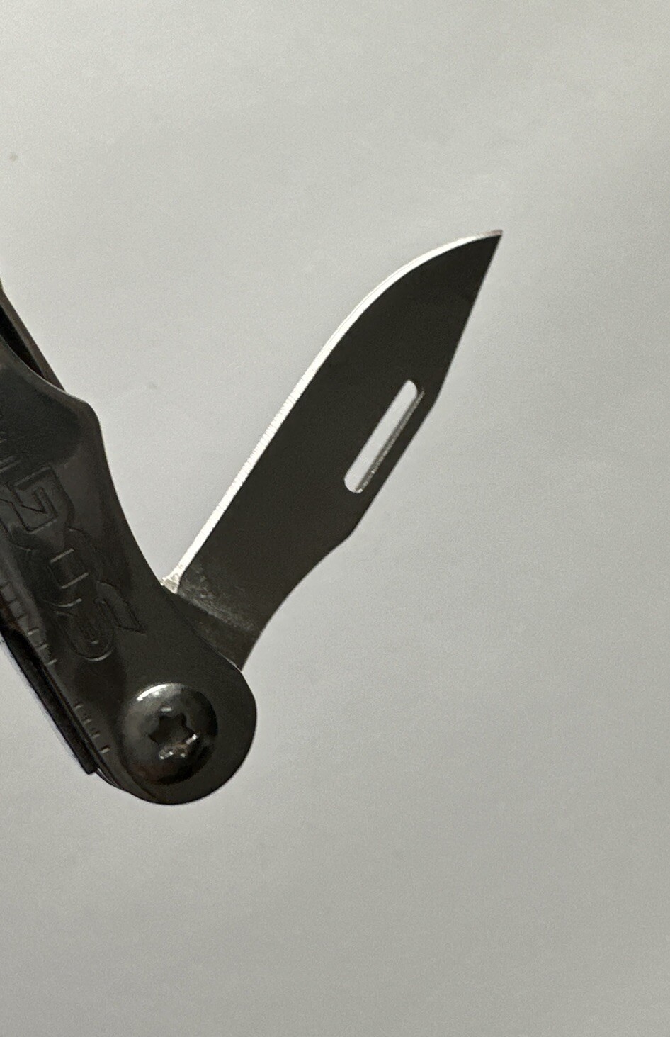 SOG Crosscut Multi Tool Scissors Knife File Tweezer Excellent Used Condition