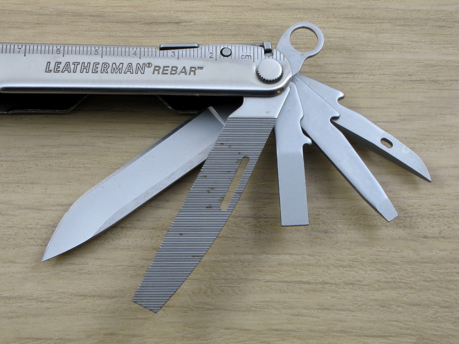 Leatherman REBAR Multi-Tool, Knife, Stainless, w/Nylon Sheath, USA – Excellent