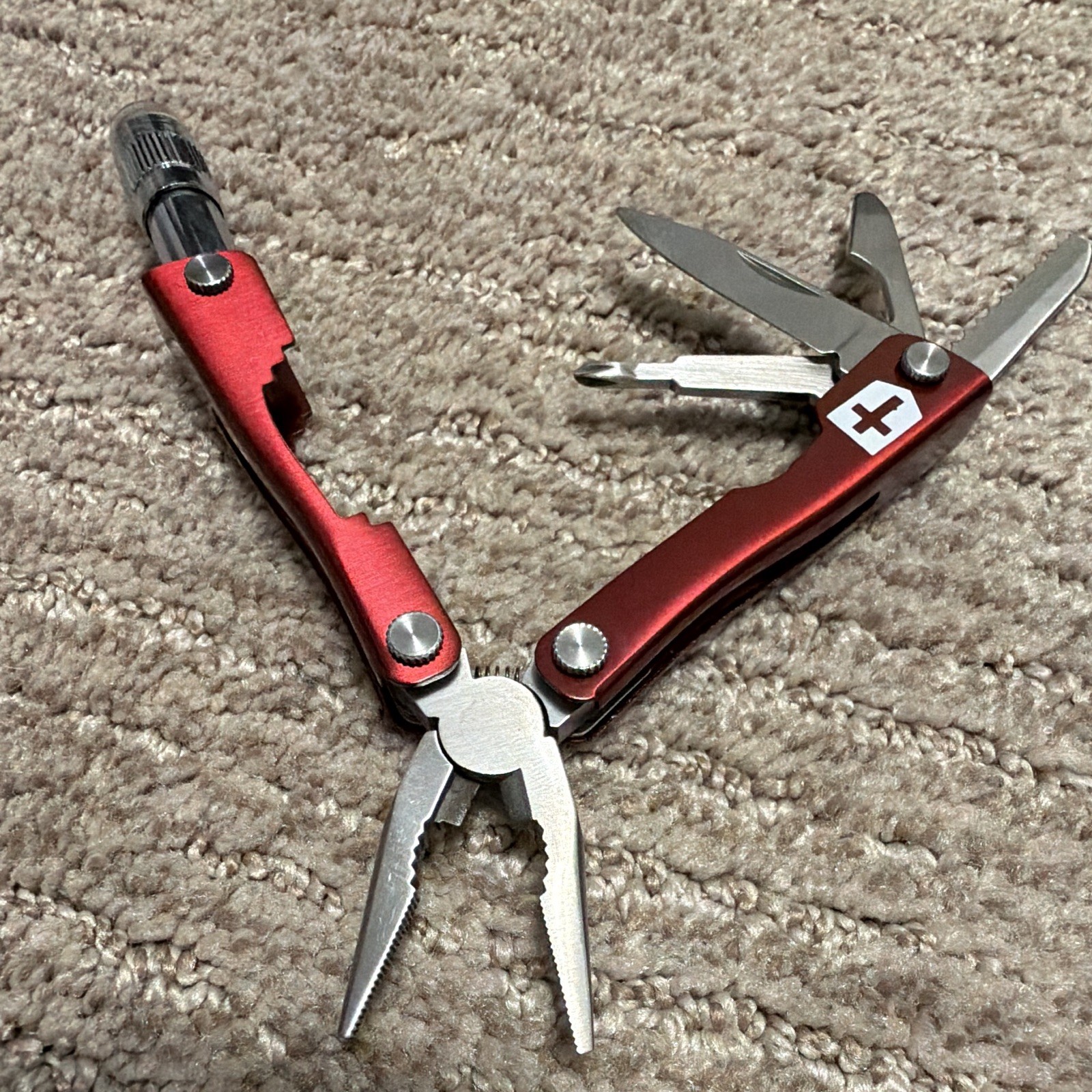 Red 6-Tool Metal Multi-Tool Serrated & Straight Edge, Pliers, Knife, Sheath