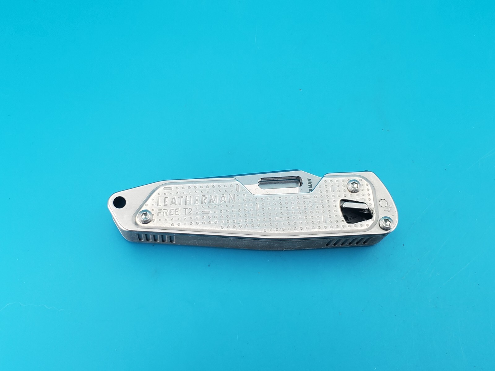 Leatherman FREE T2 Pocket Knife Multi-tool!