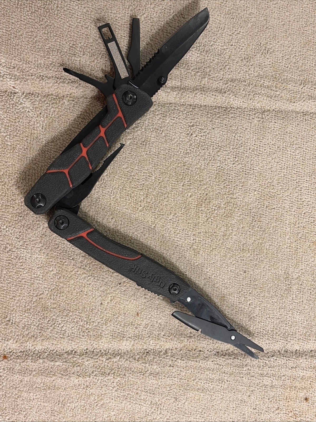 Ugly Stik Fishing Multi Tool Pocket Knife Pliers Scissors Screwdrivers