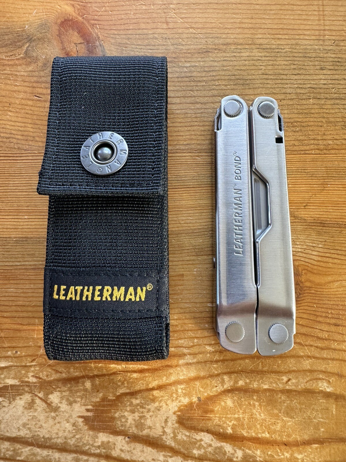 New Leatherman Bond Multitool W/ Sheath