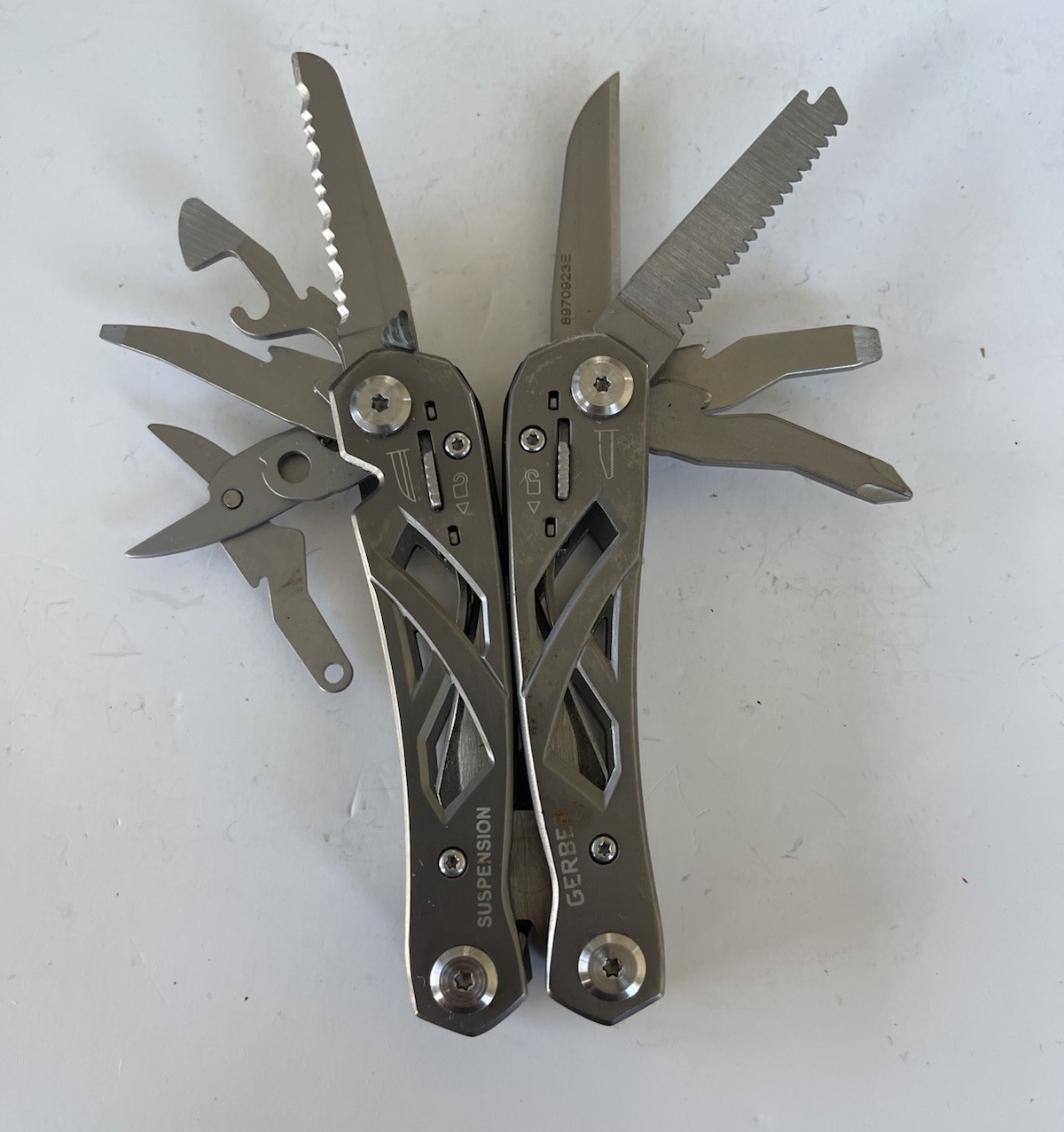 Lot 2 Gerber Suspension Multi-Tool With Sheath, Gray, Serrated Edge, Fast Ship!!