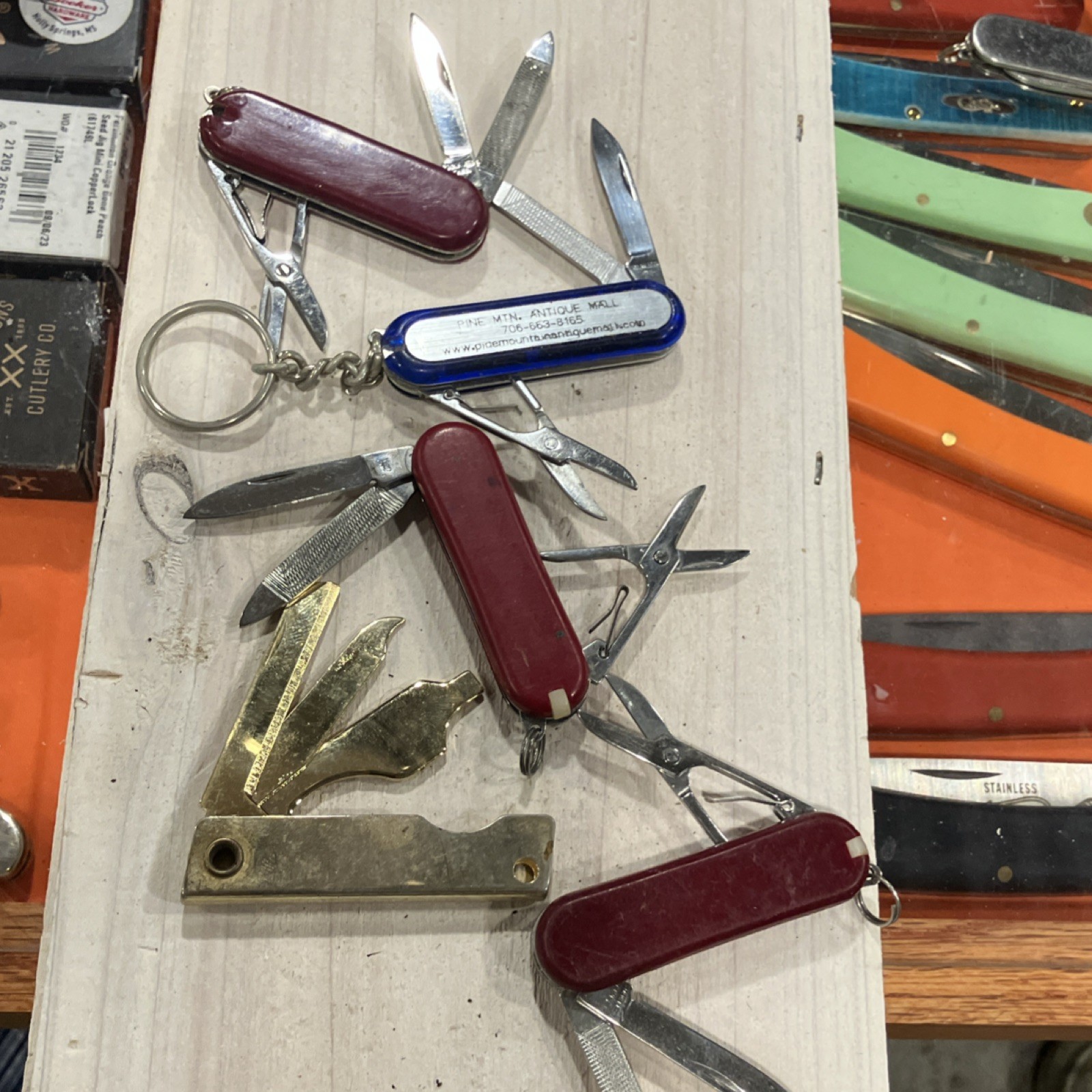 Stainless Steel Multi-Tool Knife Scissors File Lot Red Blue Brass Plastic