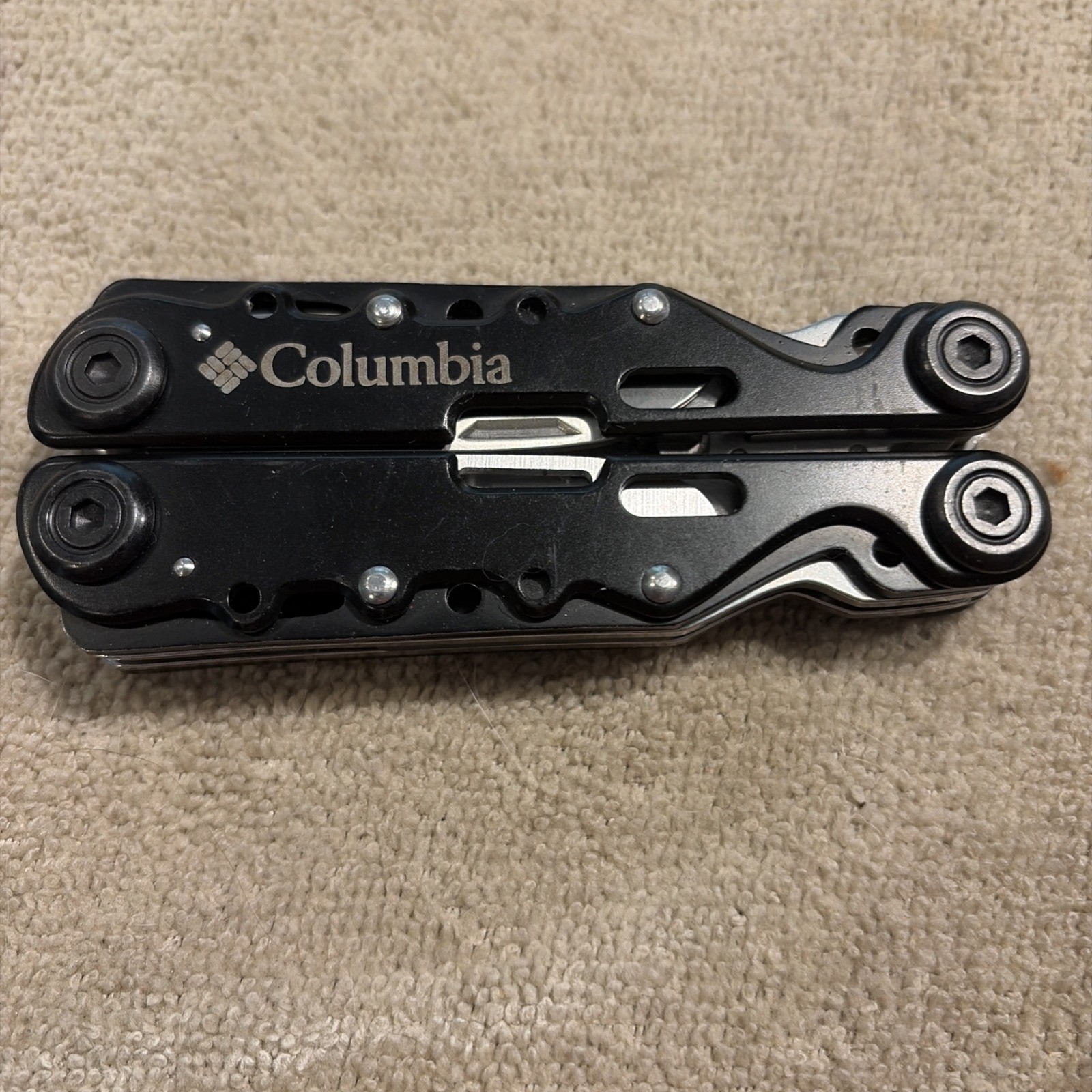 Columbia Branded Stainless Steel Multi-Tool Pliers Pocket Knife 10-in-1 EDC