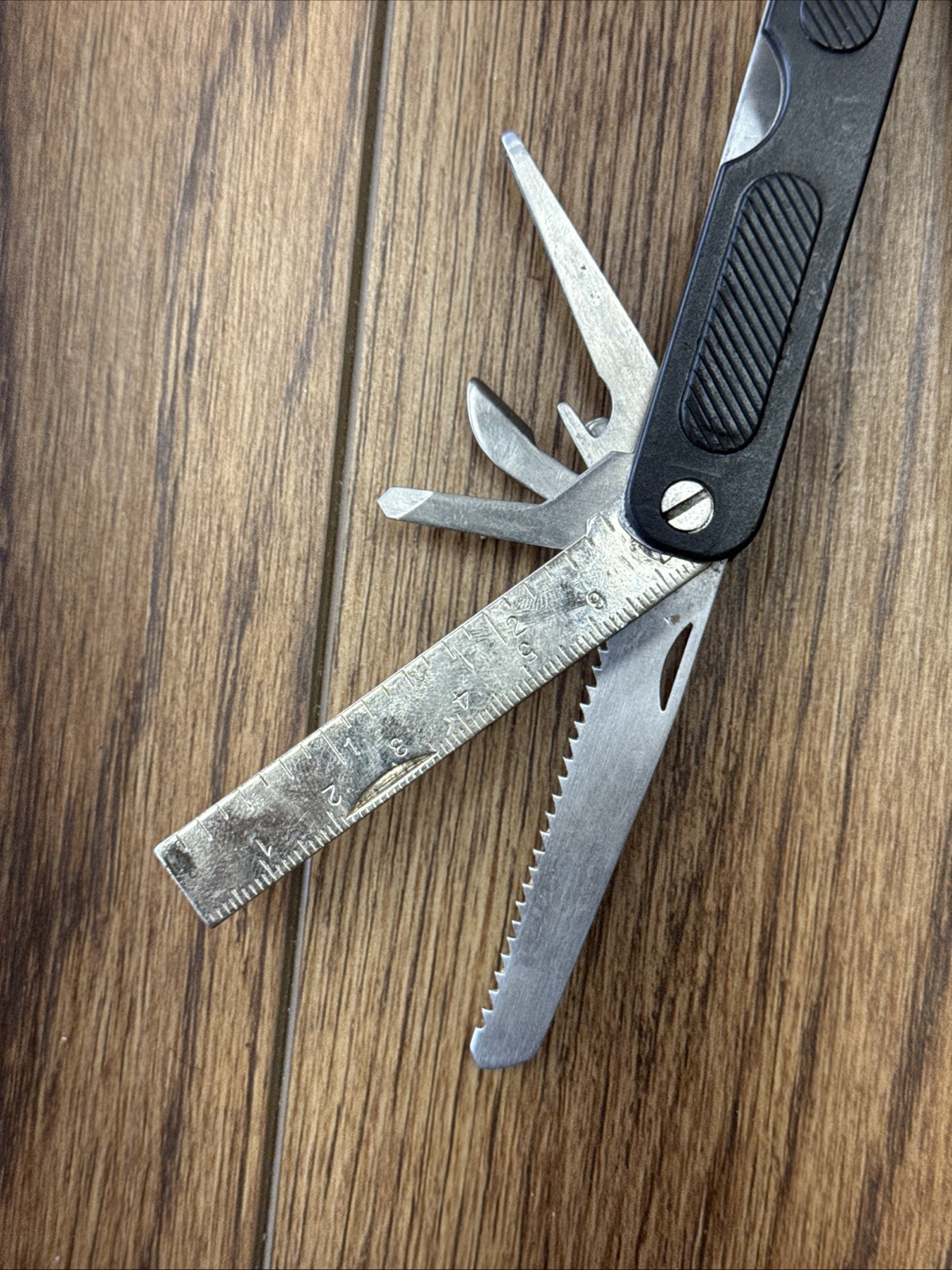 11-in-1 multi tool Pliers Knife Opener File Survival Hunting Camping