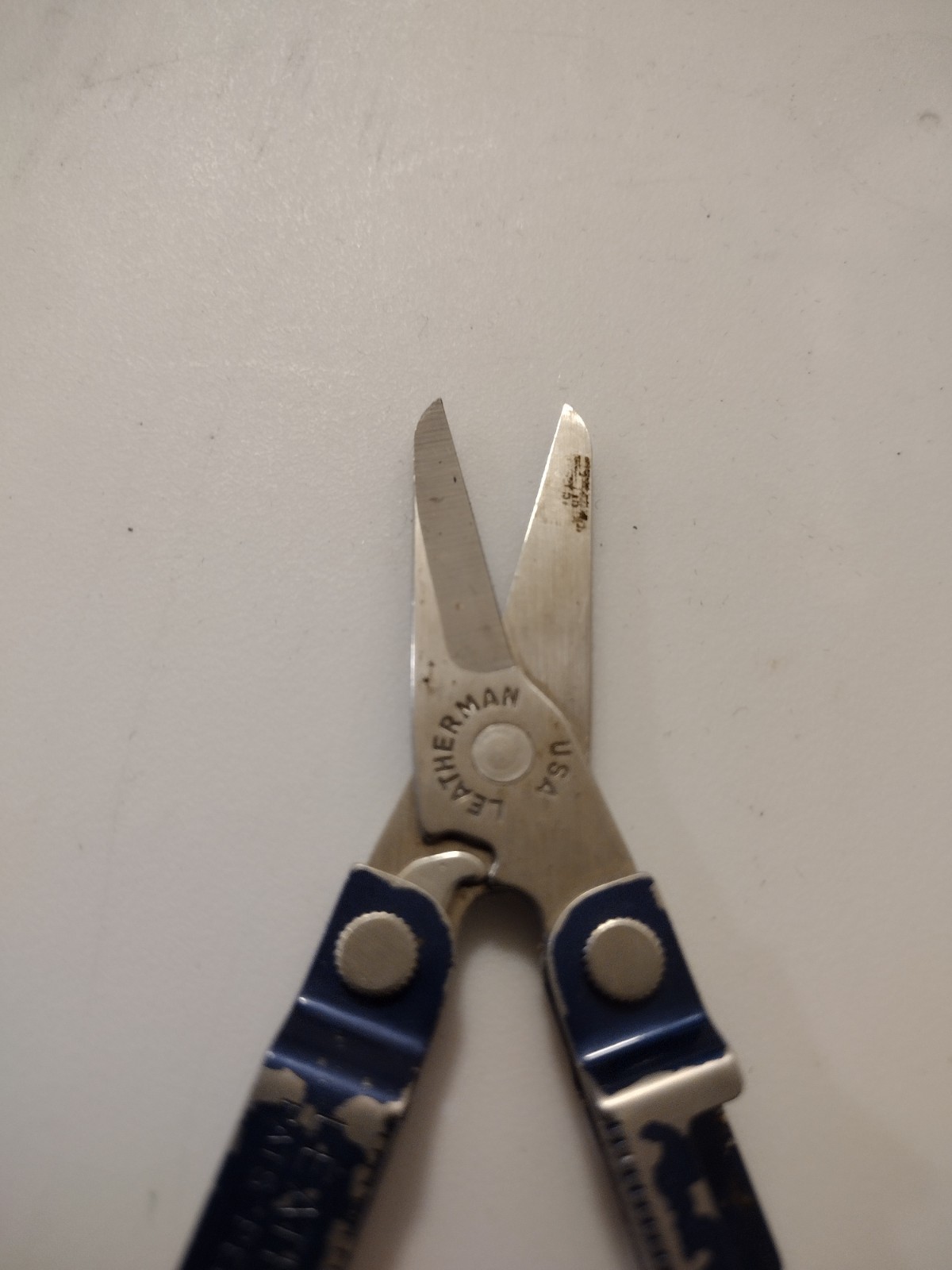 Leatherman Micra 10 in 1 Multitool Stainless Steel Hiking Camping Fishing Blue