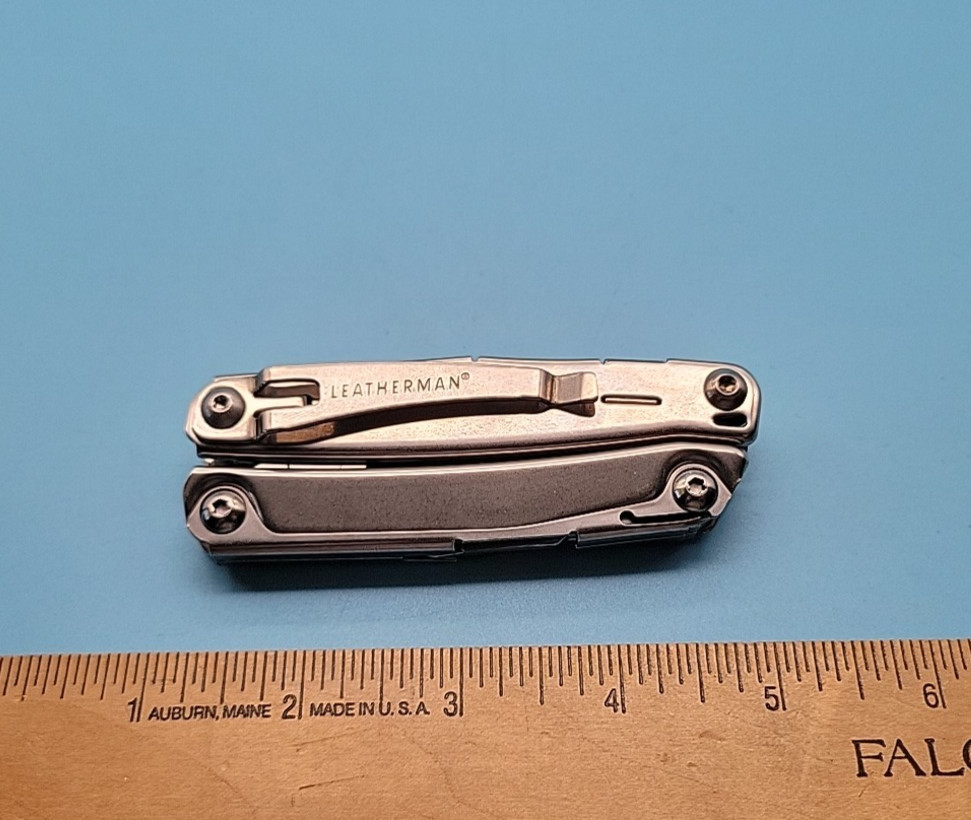Leatherman Bolster Multi-Tool – Pliers, Knife, File, Screwdrivers, Bottle Opener