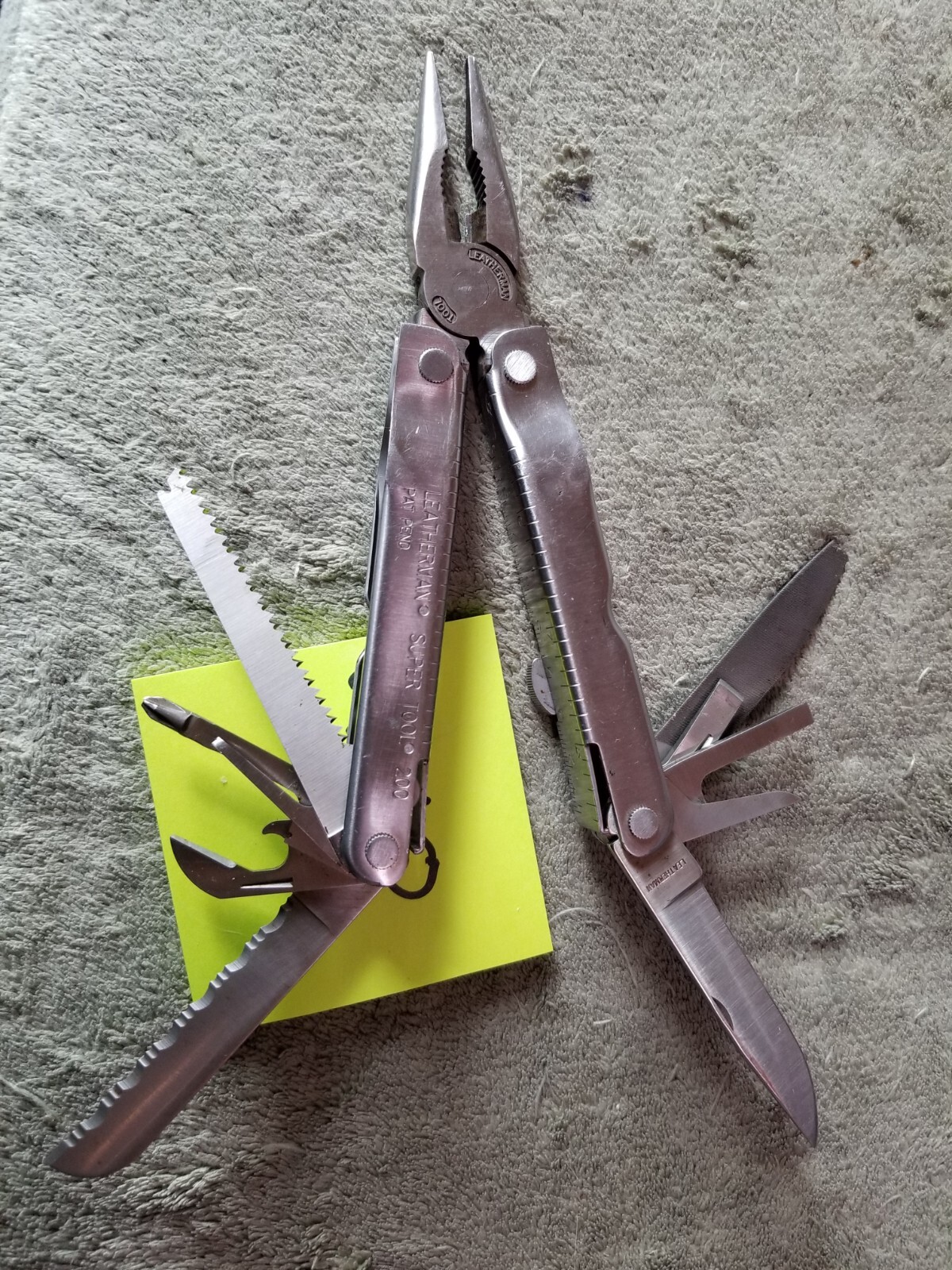 1 Leatherman SUPER Tool 200 COLLECTIBLE LOT U110