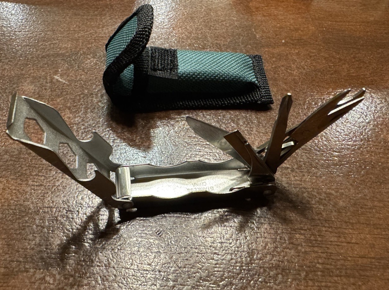 Small multi tool pocket knife W Pouch