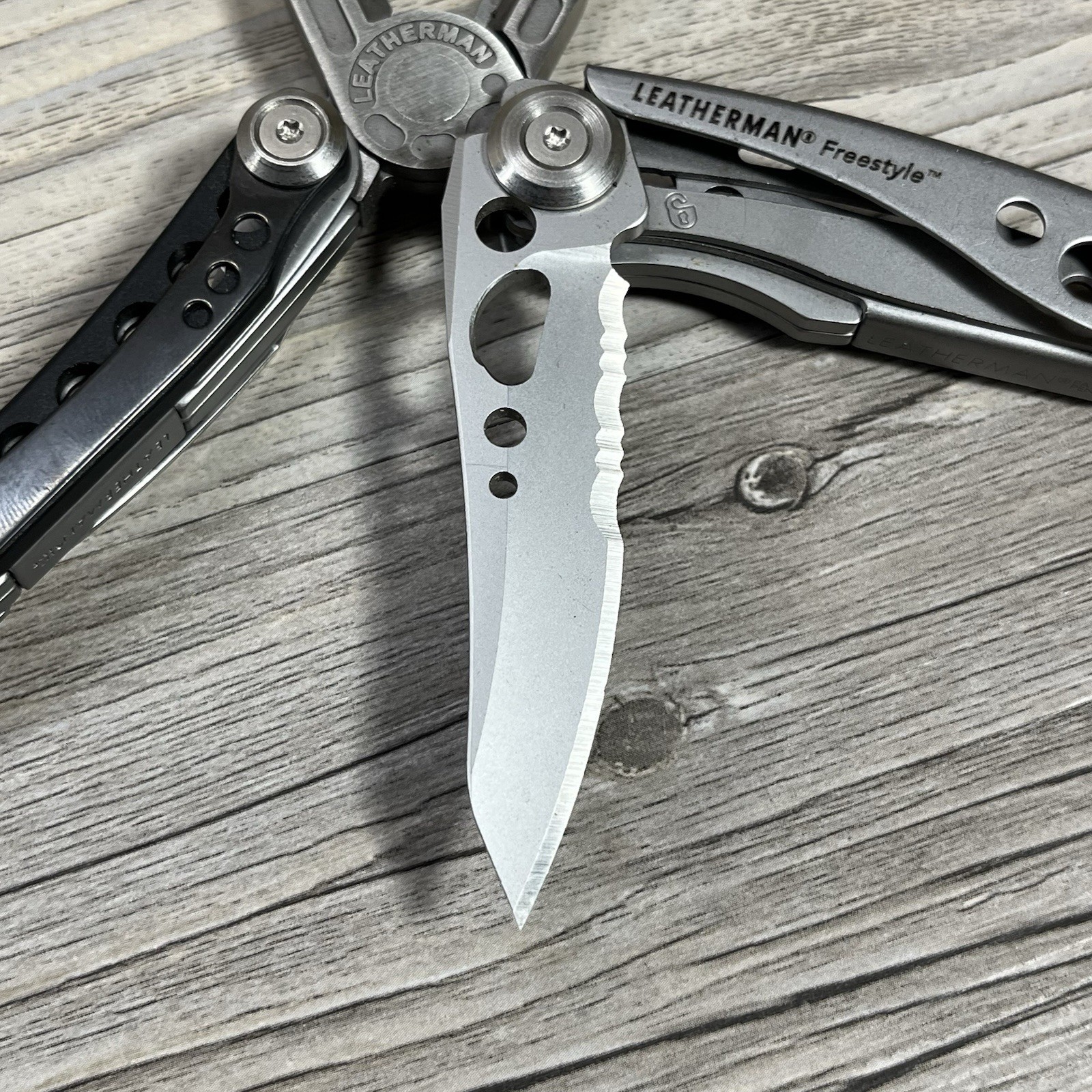 Leatherman Freestyle Multi-tool Discontinued Stainless Black Pliers Knife EDC