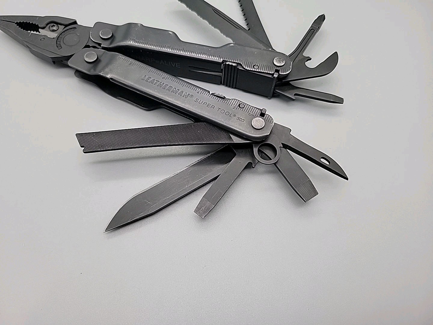 Leatherman Super Tool 300 Multi-Tool – Dated 0716 – LOGO Lee, Ryan / Stay Sharp