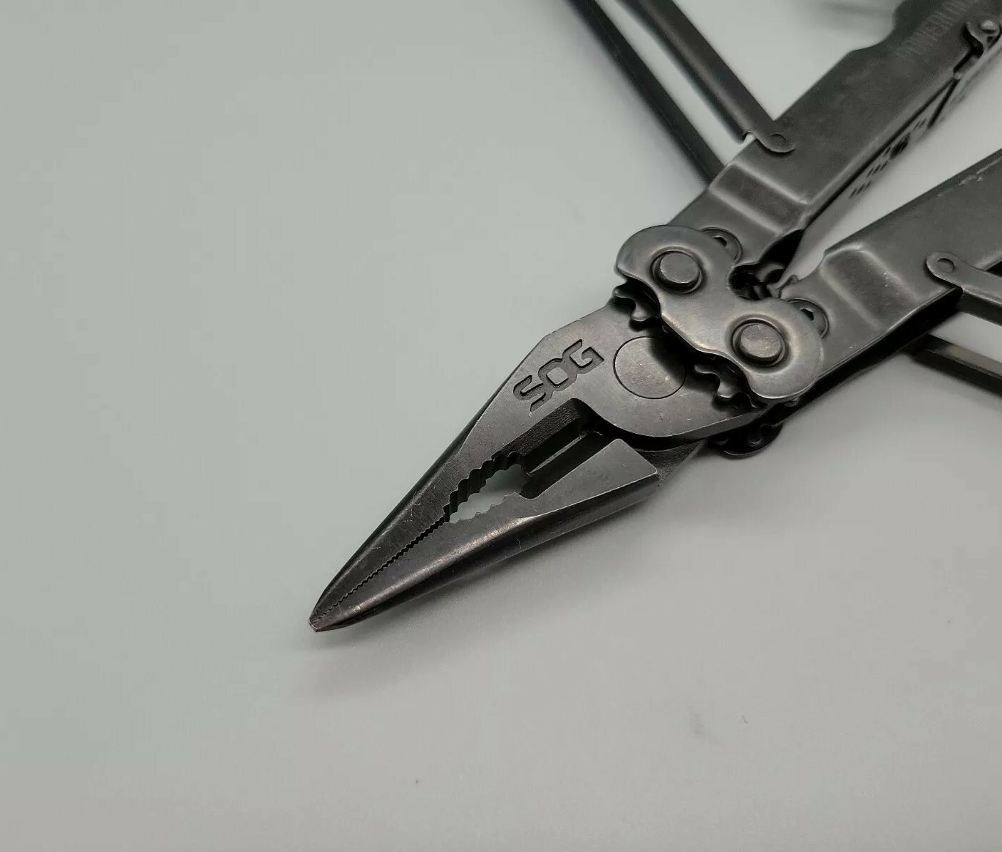 SOG PowerLock Multitool Black Oxide Combo Knife Scissors Saw File