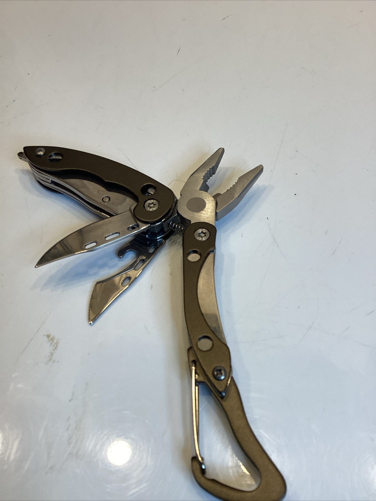 NEW Mini Multitool Multi Tool, Hoffman Richter SKU- TWMULTI with Black Case #A1