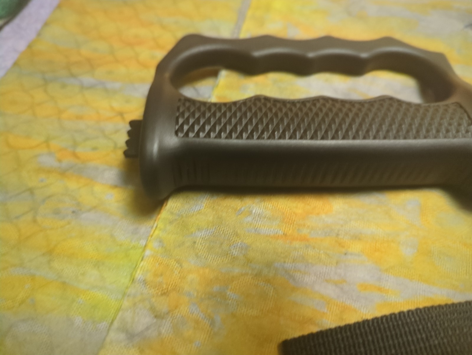 A Plastic Handle Survival Hunting Camping Knife With Fire Starter Glass,KPO17