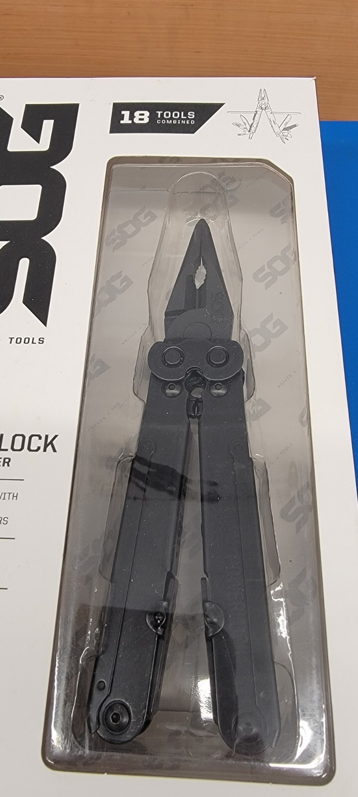 SOG Multitool Pliers and Hand Tools – PowerLock with V-cutter Black