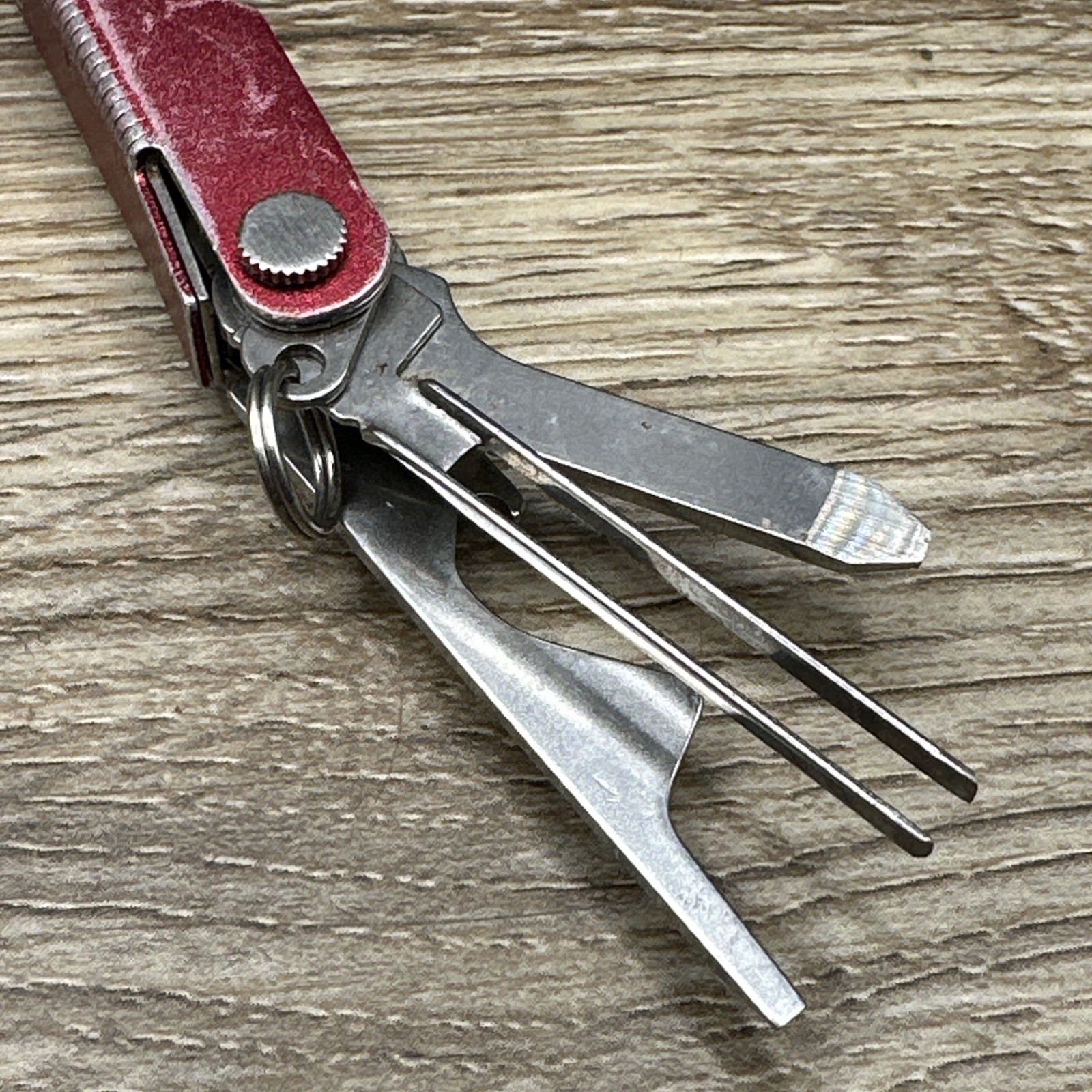Leatherman Micra Multi-Tool, Knife, Scissors, Key Ring, Red!