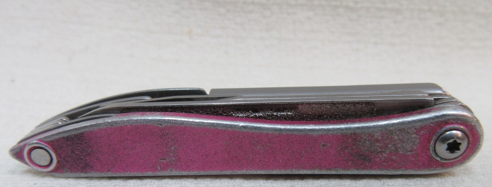 Leatherman Style Pink Multi Tool Knife Scissors