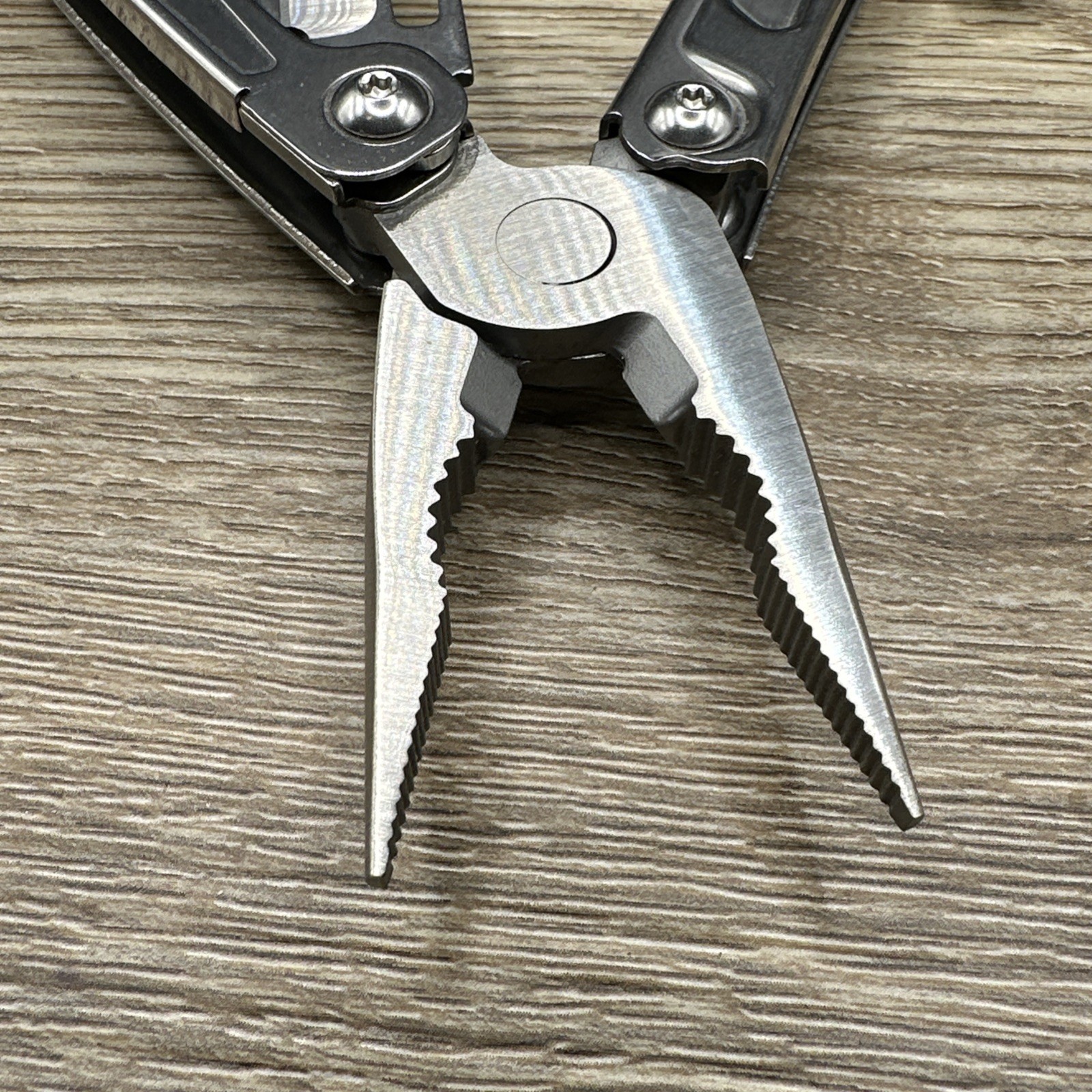 Leatherman Bolster 13 Tool Stainless Steel Folding EDC Multi-Tool VGUC Clean!