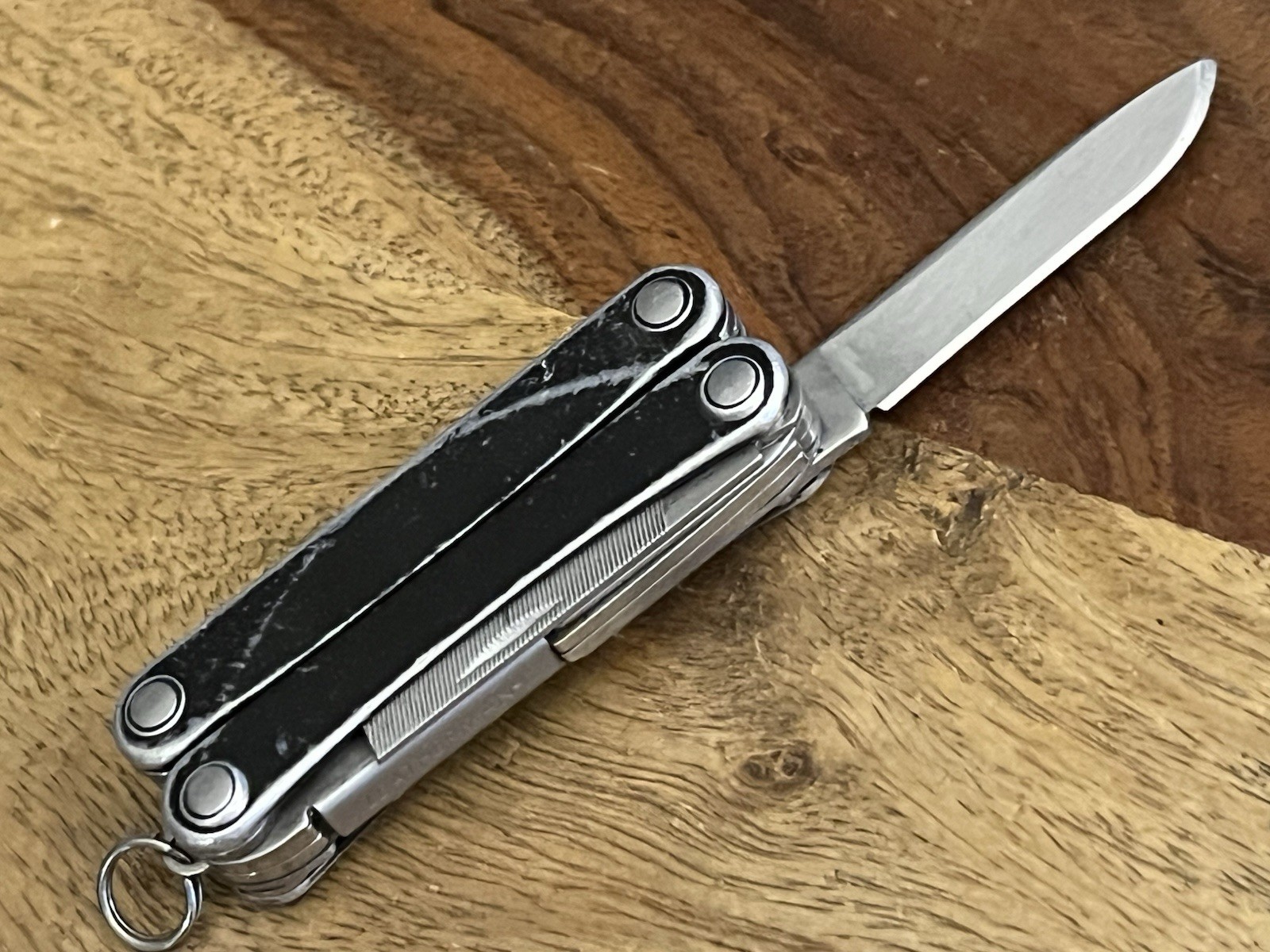 RETIRED Leatherman Squirt PS4 MultiTool Black DISCONTINUED