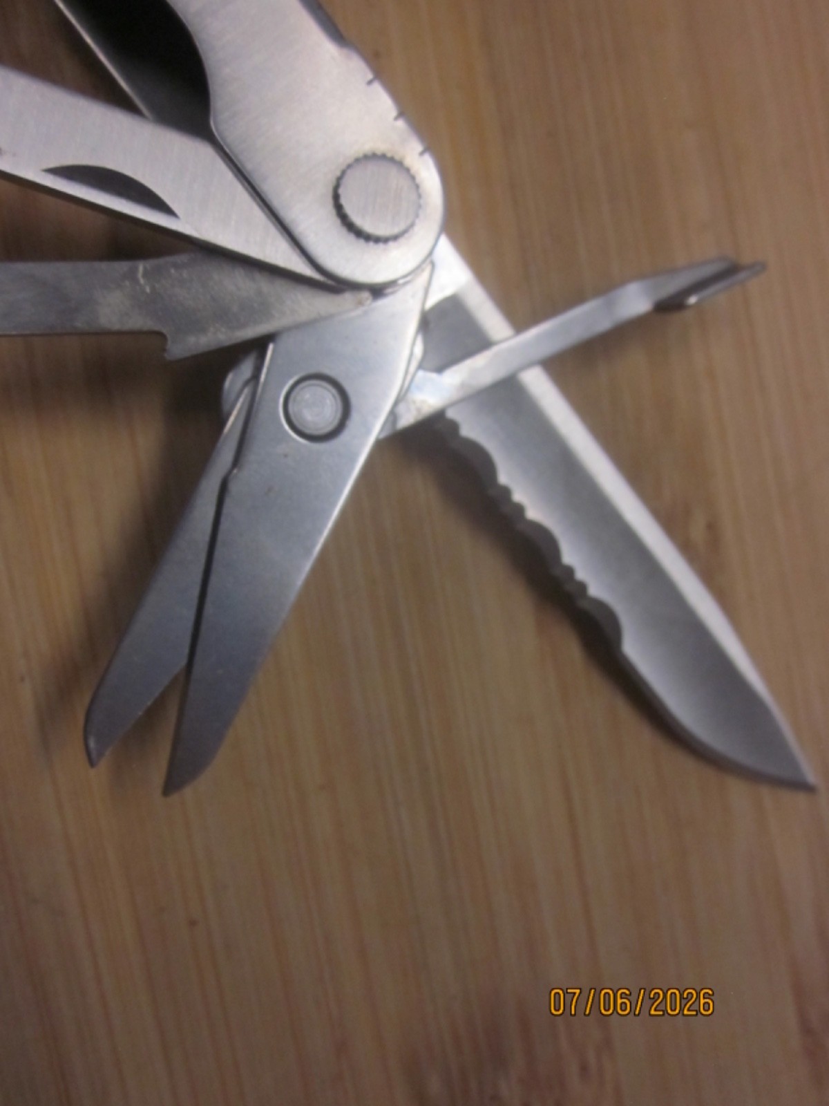 VTG LEATHERMAN PST II MULTI TOOL W/ORIGINAL LEATHER SHEATH, LOOKS UN-USED, 07-03
