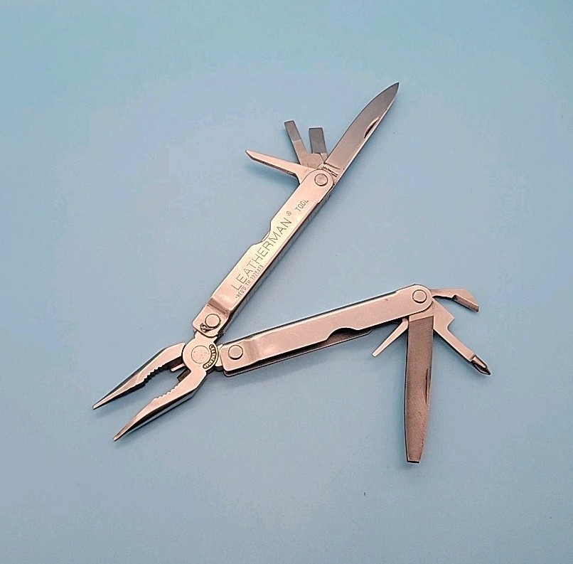 Leatherman BIG LETTER PST Multi-Tool – Knife, Pliers, File, Screwdriver -Japan