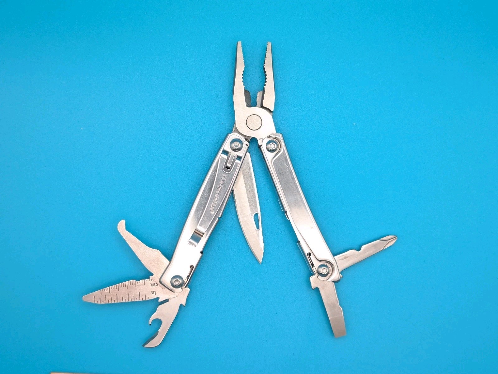 Leatherman Rev 3.8″ Multi-Tool, Stainless!