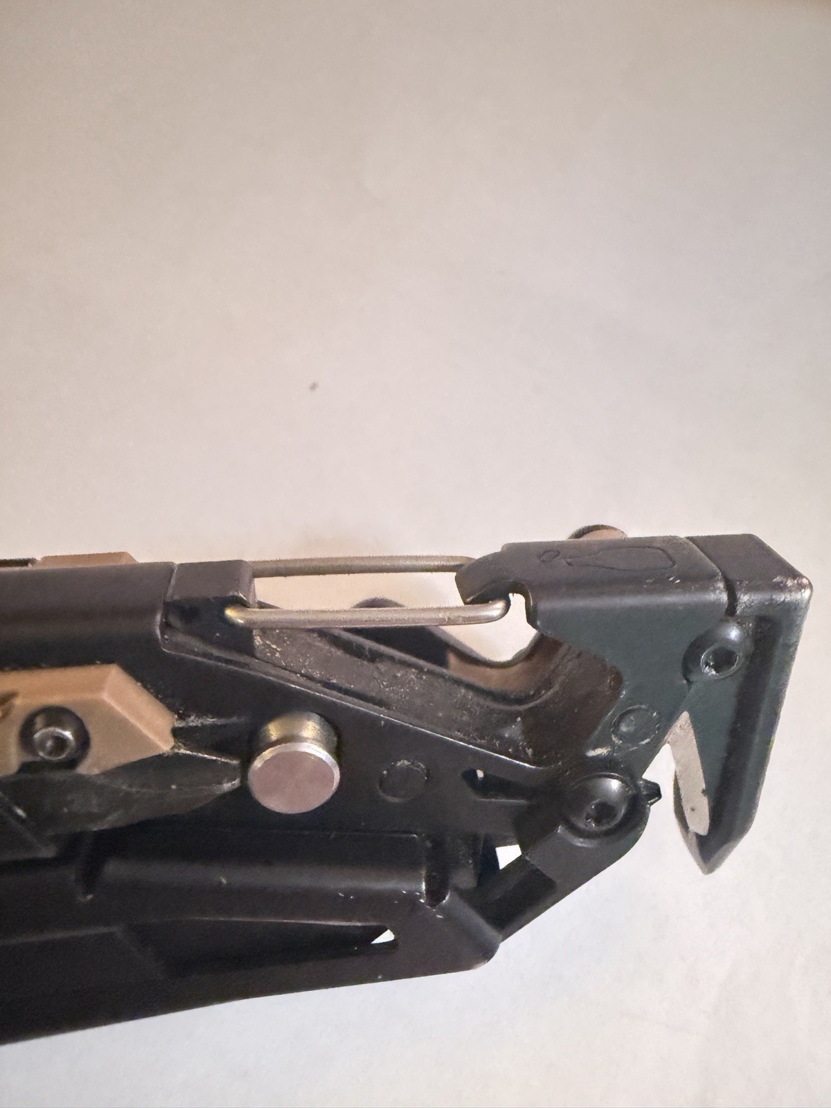 Leatherman MUT Black Oxide Multi-Tool Wire Cutter Version w/ Bits Excellent