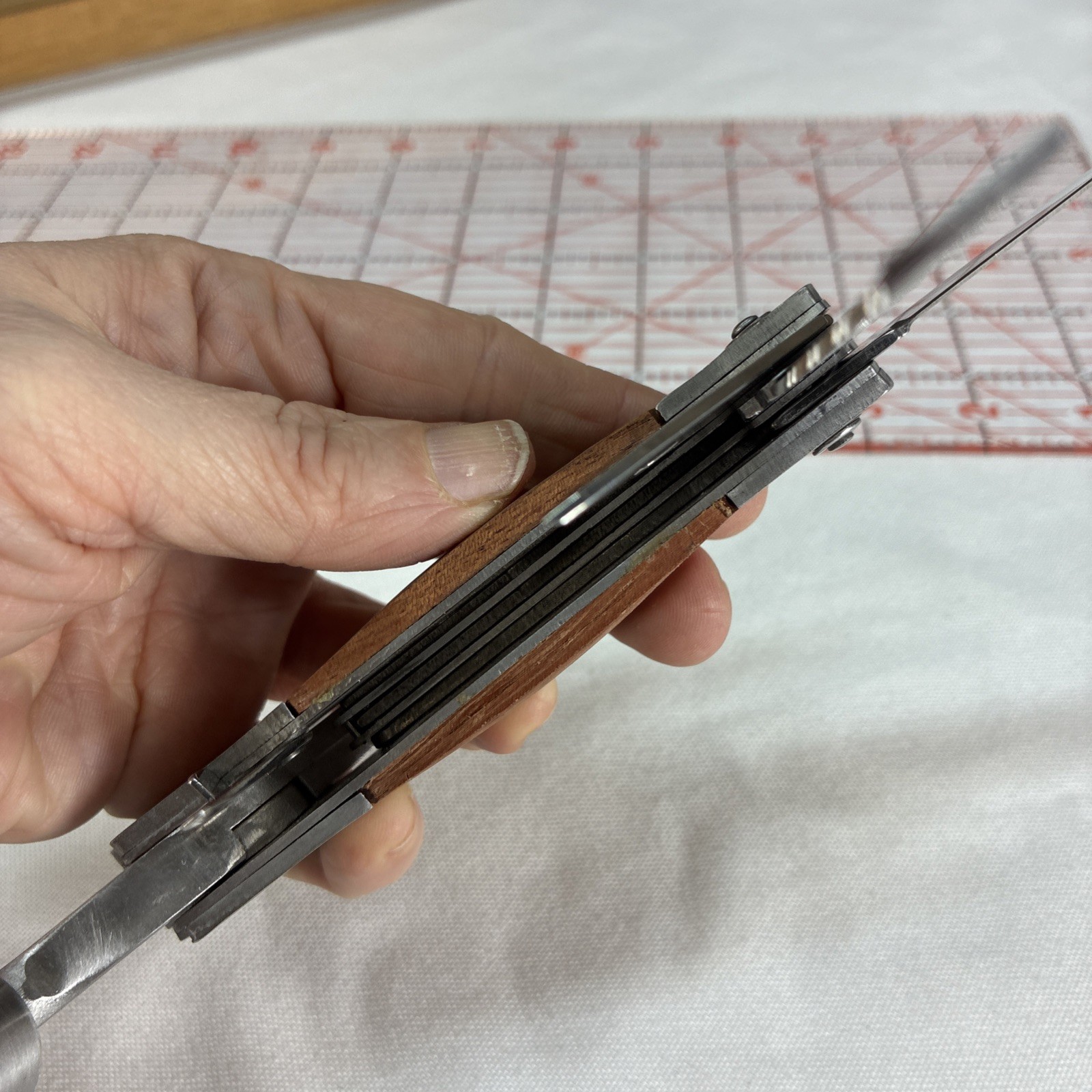 Sheffield Multi Tool Pocket Knife Cutters Saw Hammer File Pliers Camping